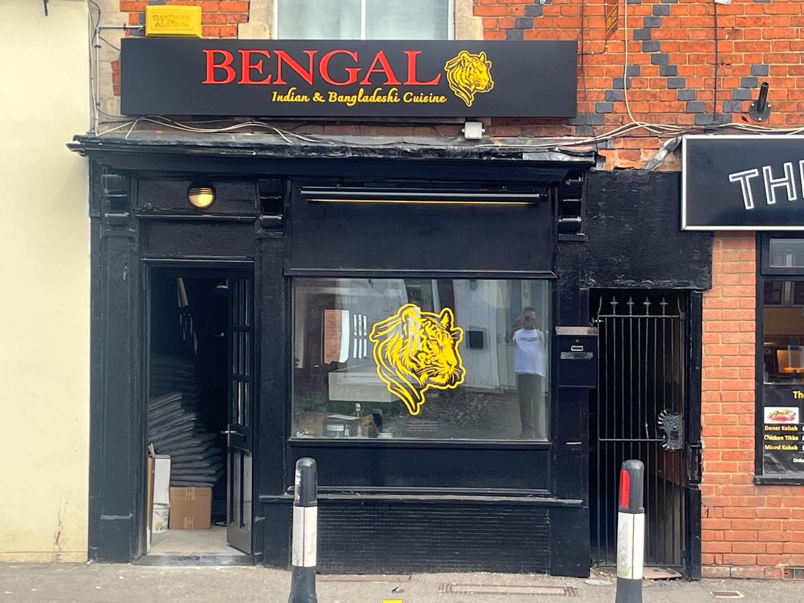 Bengal storefront on Winslow High Street
